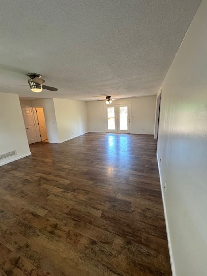 394 Valley View Dr - Photo 3 of 11