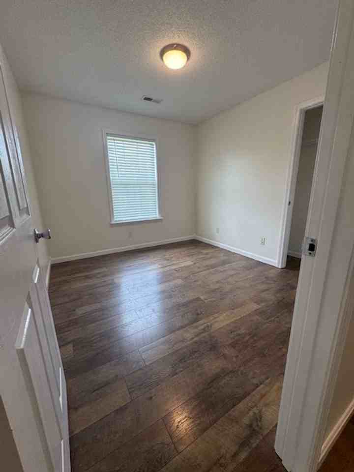 394 Valley View Dr - Photo 6 of 11