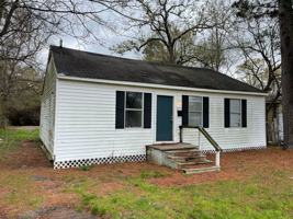 featured image of 7131 Suntan St