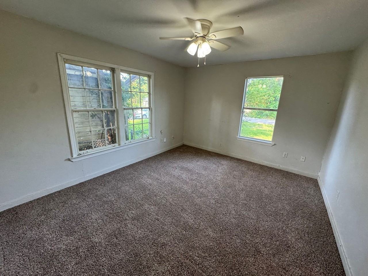 7131 Suntan St - Photo 7 of 15