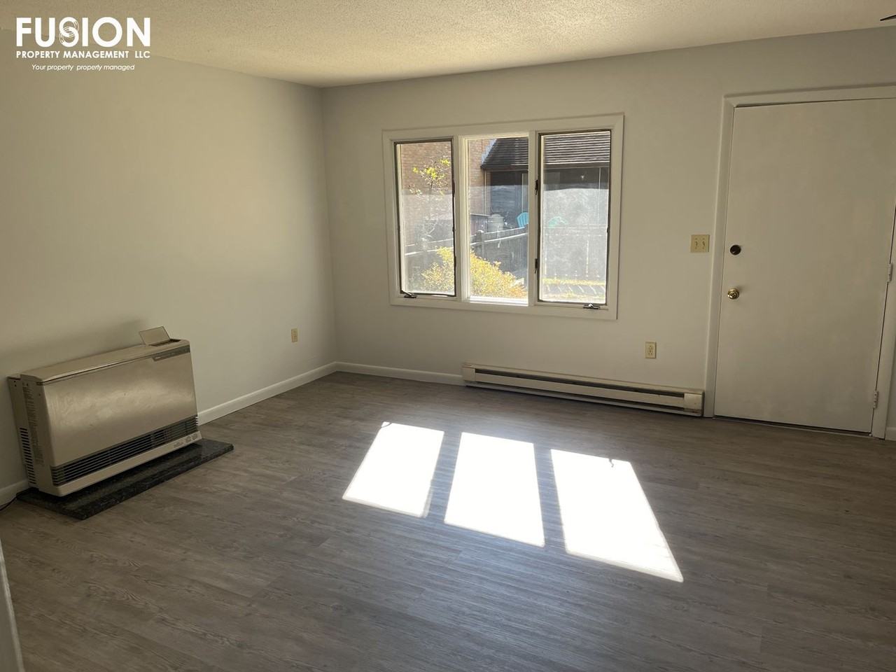 8 Cedar Gln N #1 - Photo 7 of 22