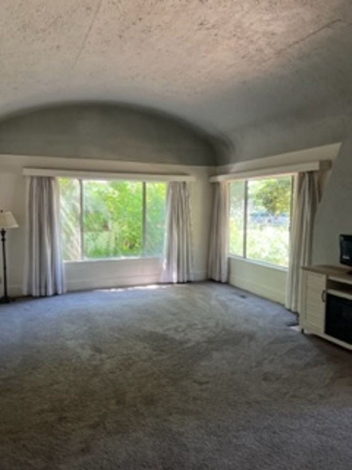 1330 Broadway St - Photo 3 of 11