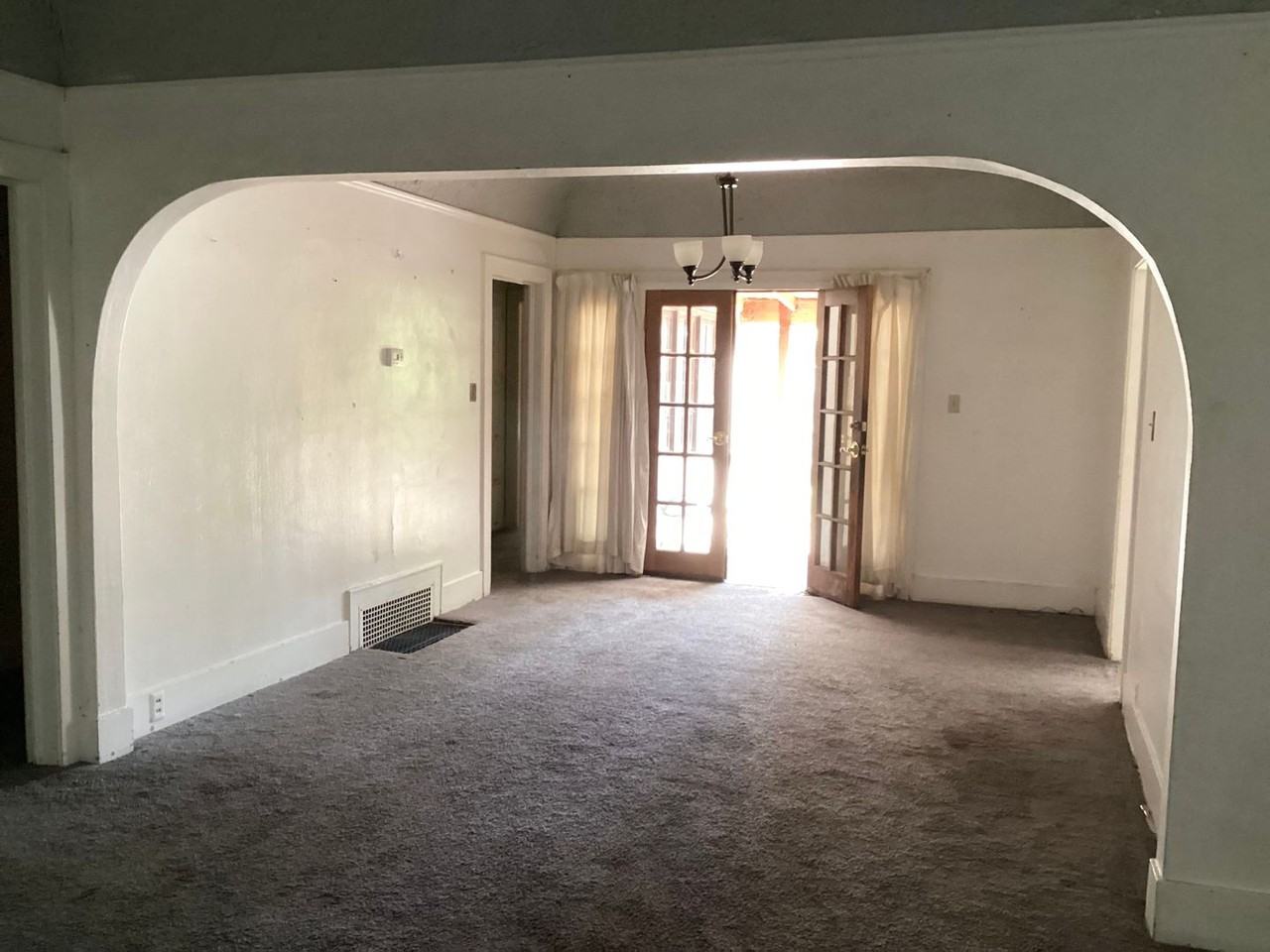 1330 Broadway St - Photo 6 of 11