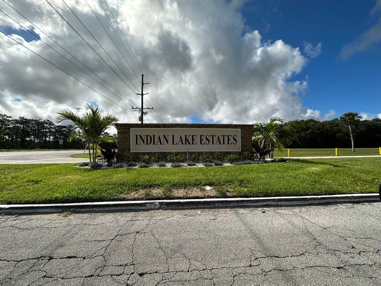 2290 Tropicana Dr - Photo 3 of 22