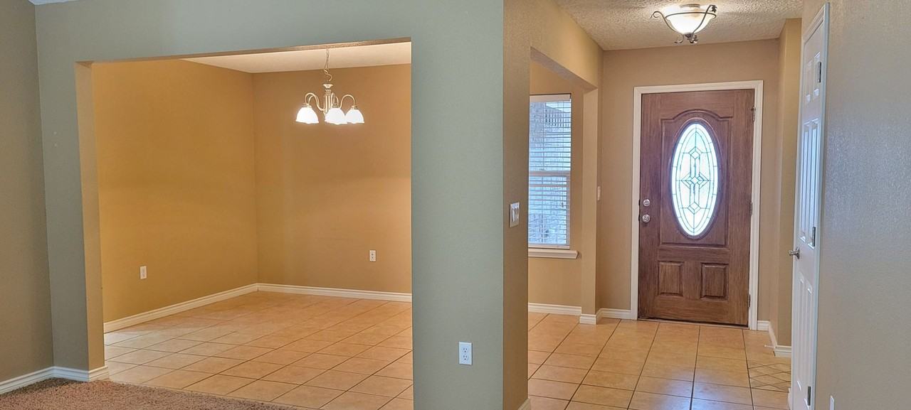 4524 Sandstone Dr - Photo 3 of 29