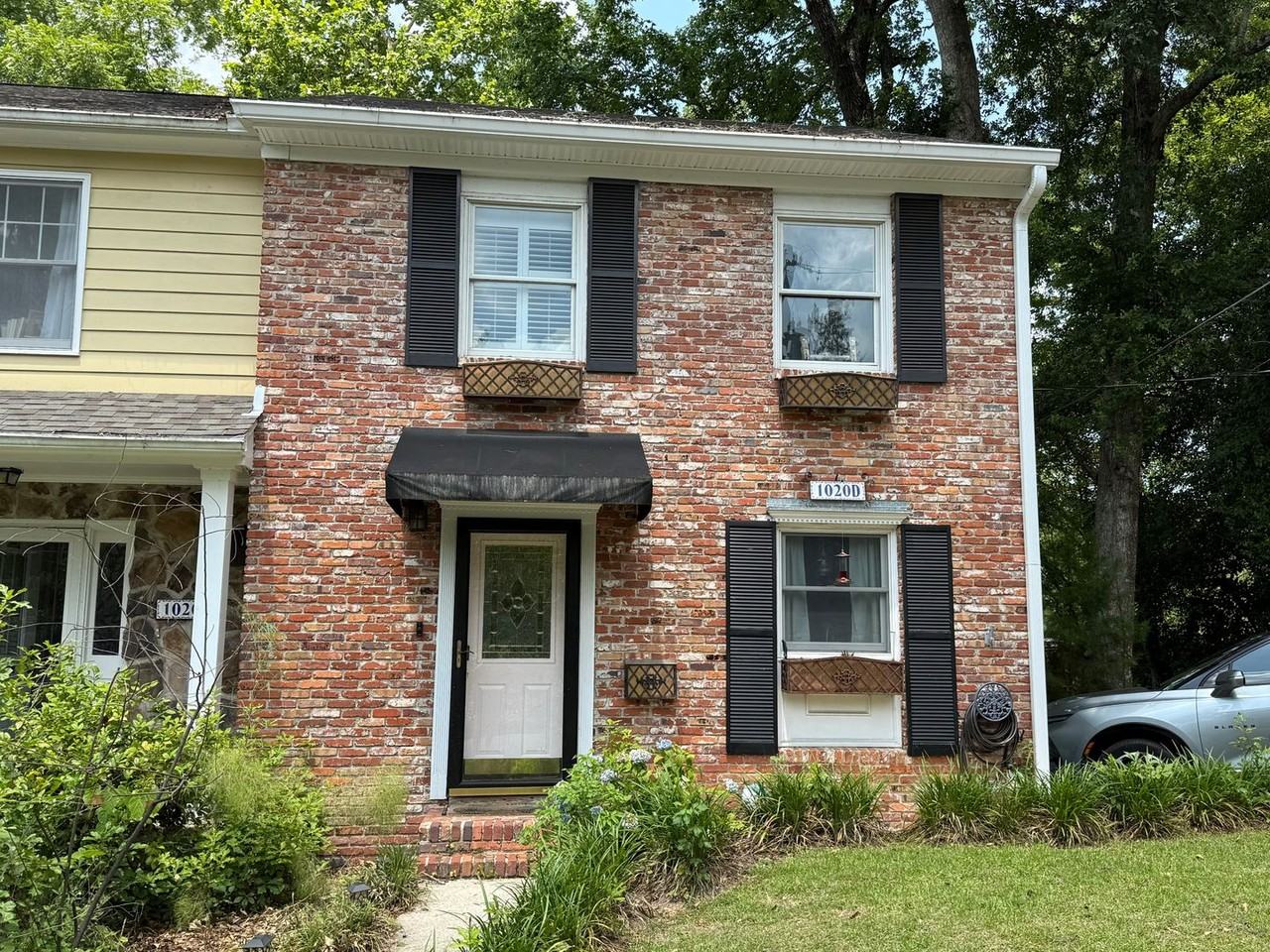 1020 Pine St - Photo 2 of 16