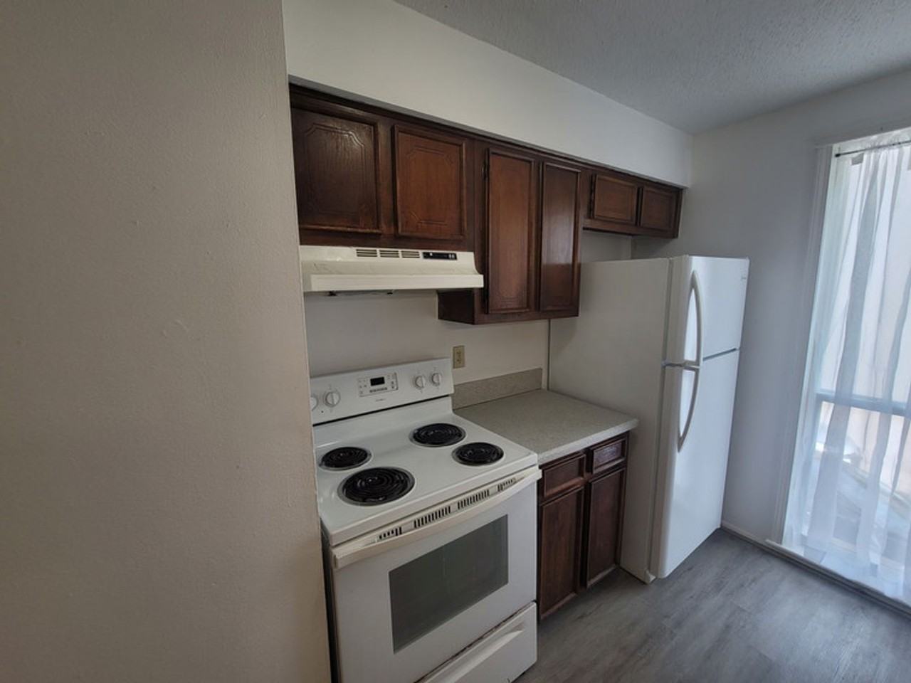 215 Post Office St #302 - Photo 6 of 22