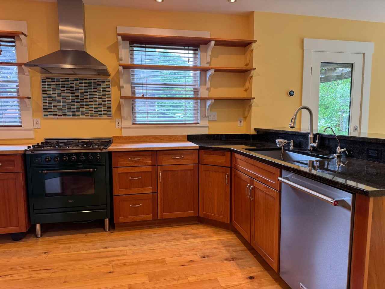 76 Aster Dr - Photo 3 of 21