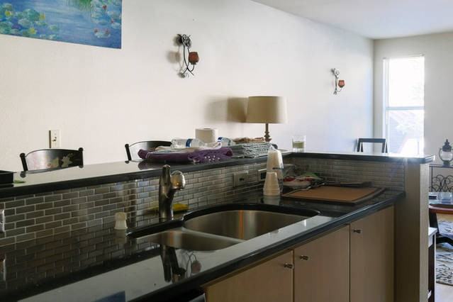 412 11th Avenue - Photo 3 of 15