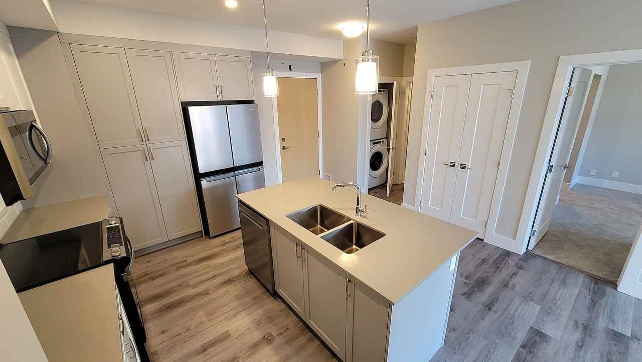 1702 17 Avenue Southwest #306 - Photo 5 of 13