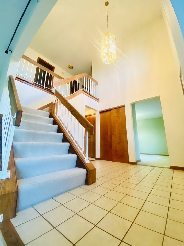 473 Montvale Ln #NA - Photo 3 of 18