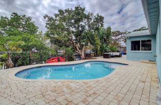 320 Sw 11th Ct #NA - Photo 1 of 1