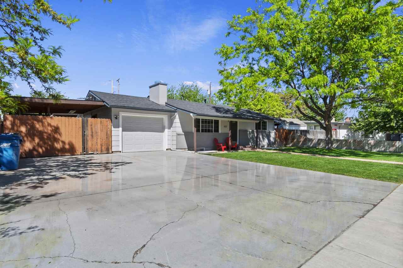 1107 S Beechwood Dr #NA - Photo 3 of 23