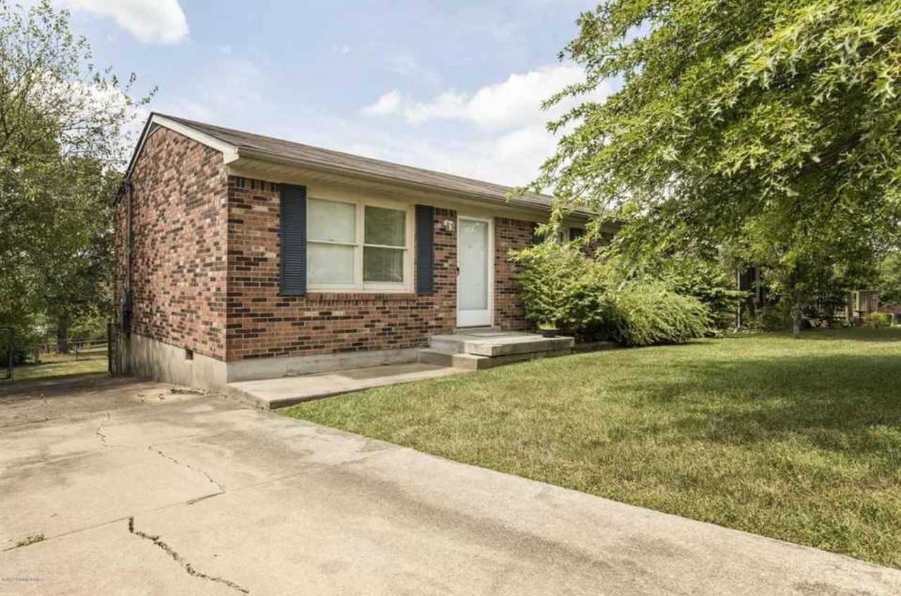 1202 Heatherbourne Dr #NA - Photo 3 of 29