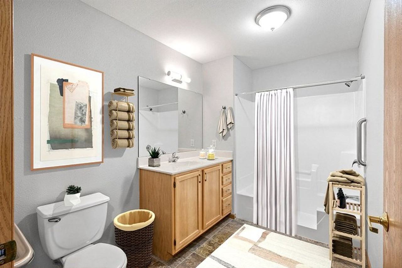 Creekside Commons Apartments - Photo 5 of 39