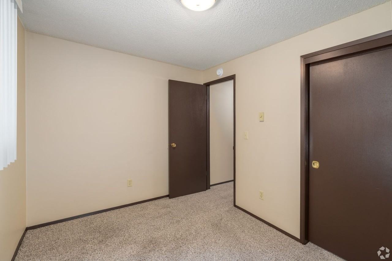 WillowWood Village Apts - Photo 7 of 24