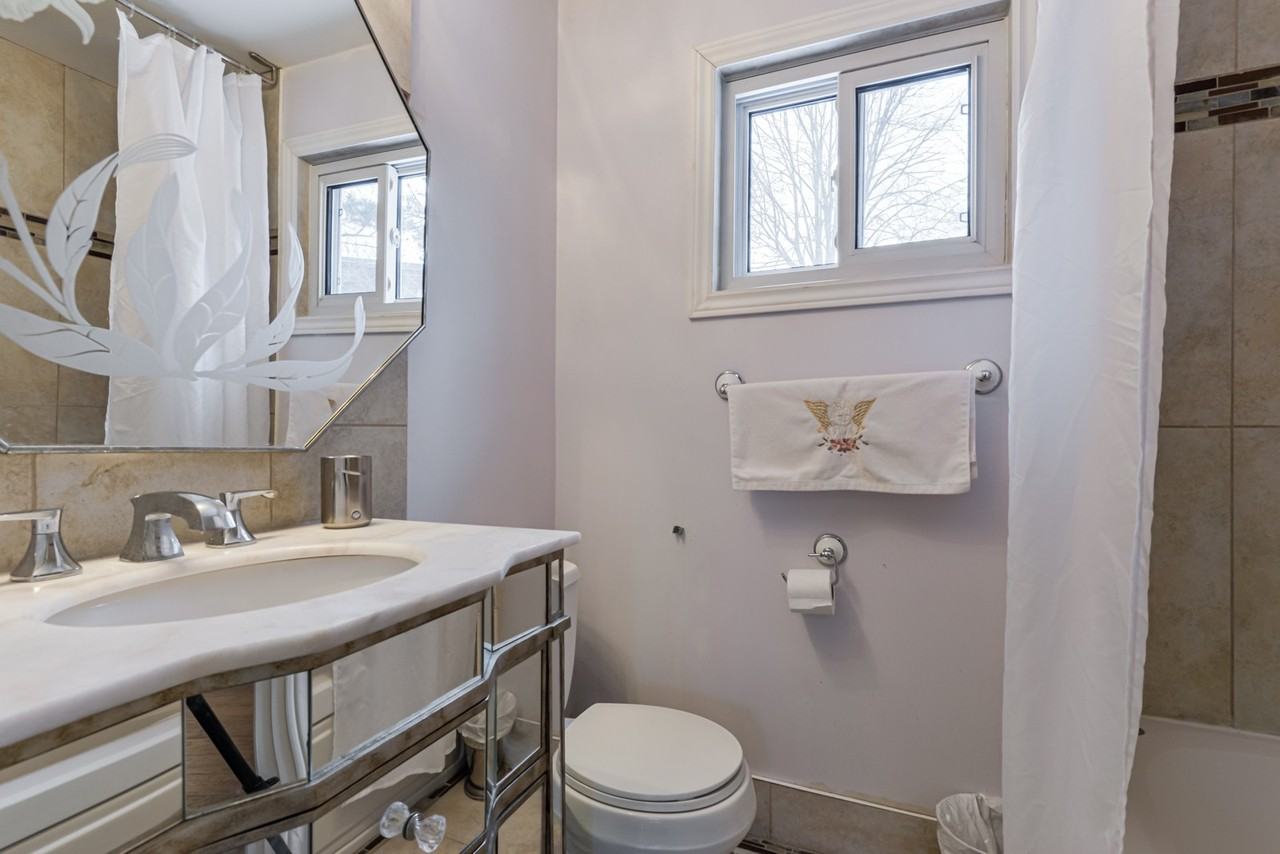 46 Jondan Crescent - Photo 3 of 10