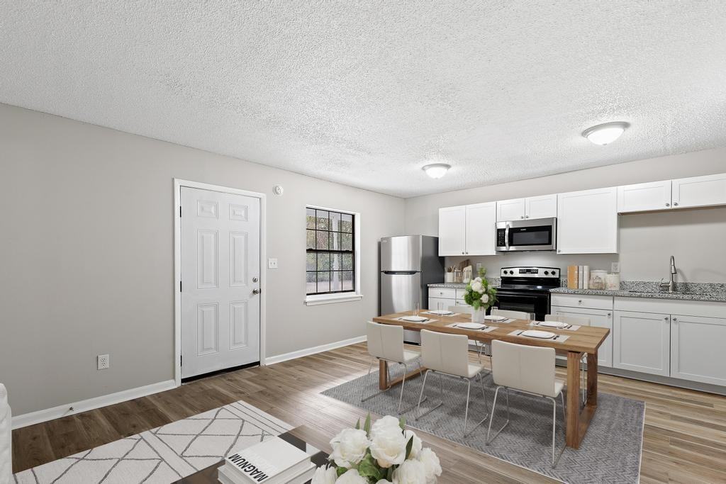 104 Cone St - Photo 5 of 10