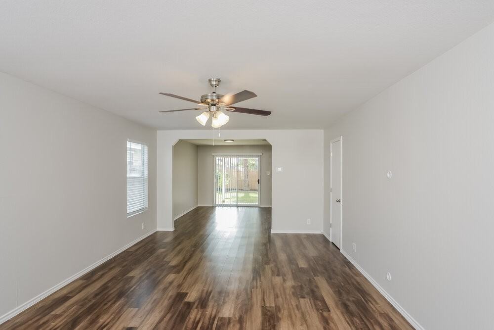 207 Cedron Chase - Photo 5 of 17
