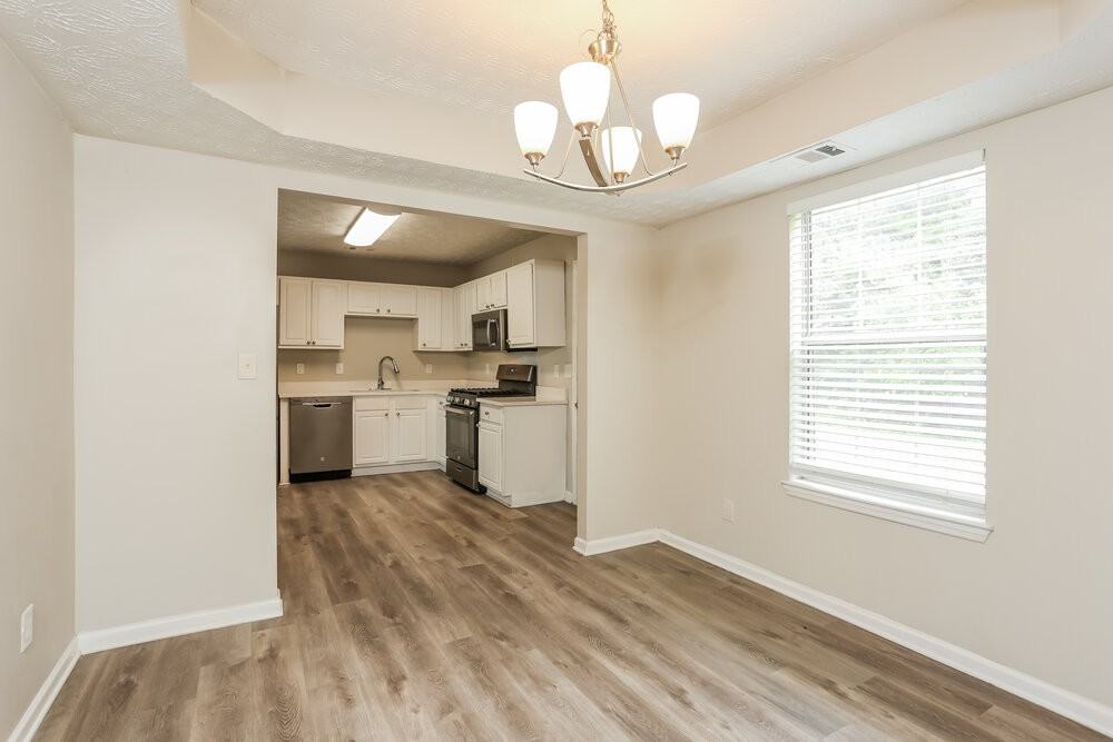 5660 Blackberry Row - Photo 7 of 17