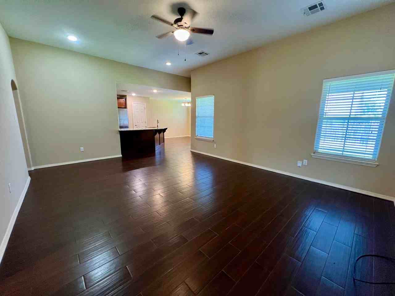 507 Ridge Point Dr - Photo 2 of 20