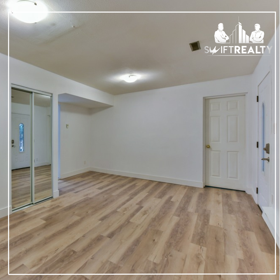 696 West 29th Street - Photo 3 of 12