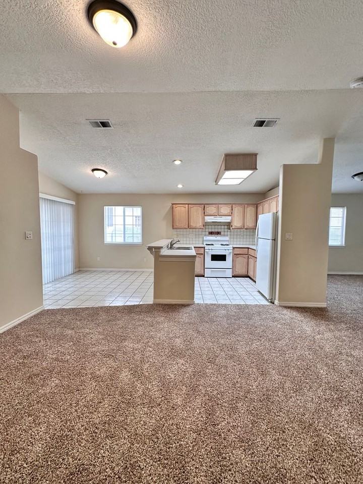 6535 Tierra Prieta Ave Nw - Photo 7 of 23
