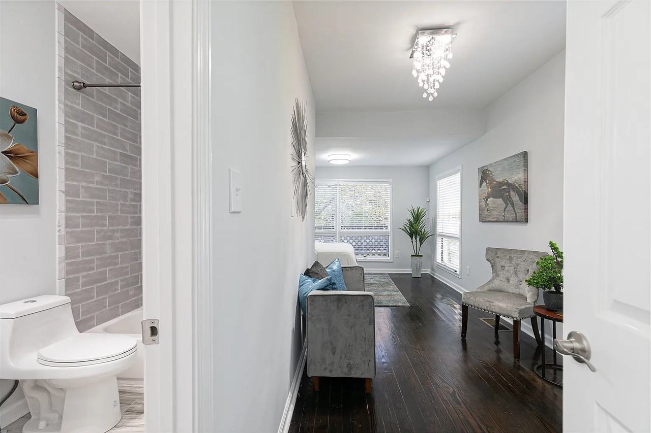 2085 Browns Mill Rd Se - Photo 7 of 50