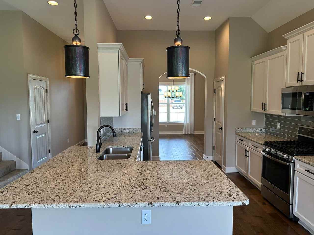 5877 Shiloh Ln - Photo 6 of 30