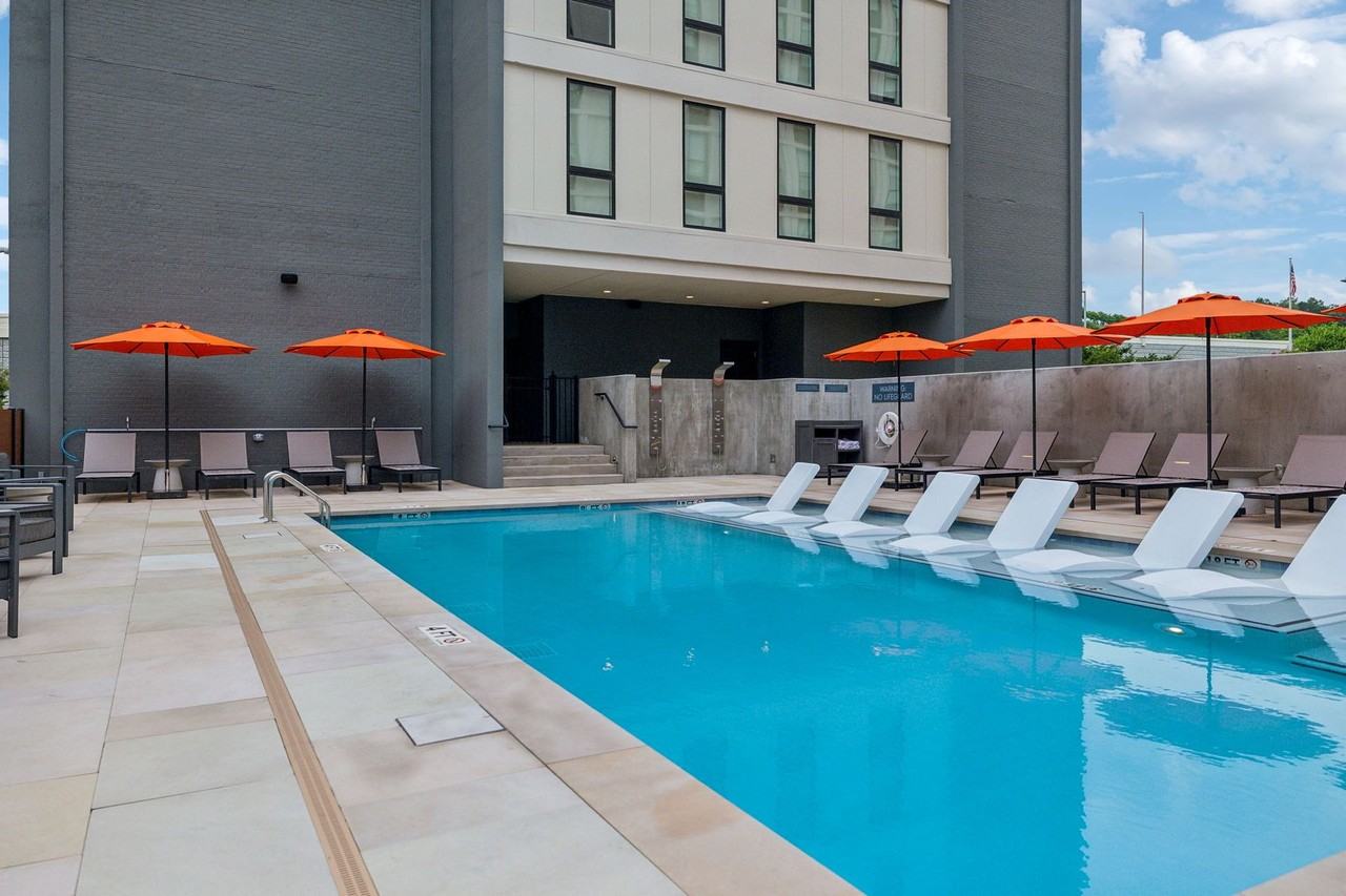 West 6th Apartments - Photo 5 of 50