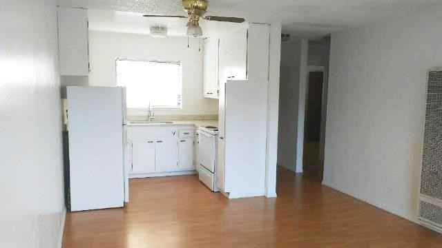 C1737 - Photo 2 of 26