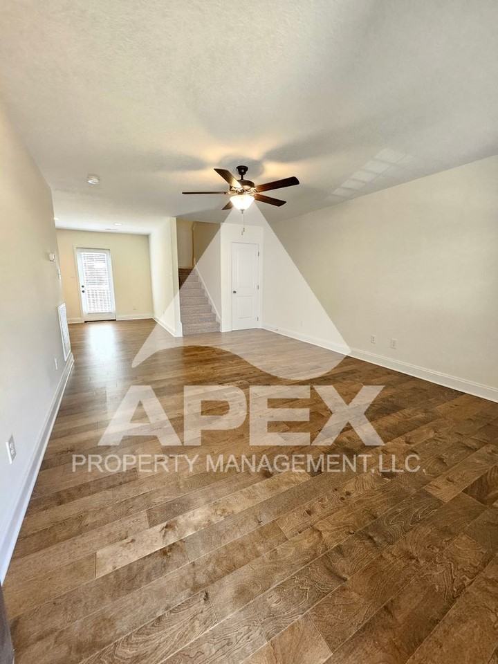 8029 Poplar Grove Ln - Photo 2 of 30