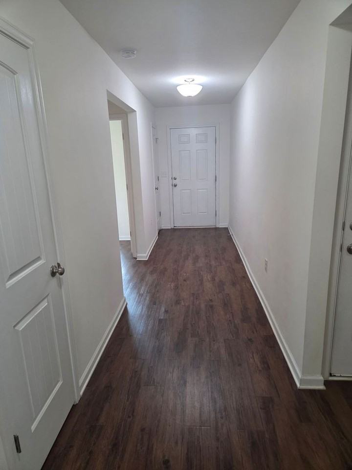 5910 Nordic Dr - Photo 2 of 27