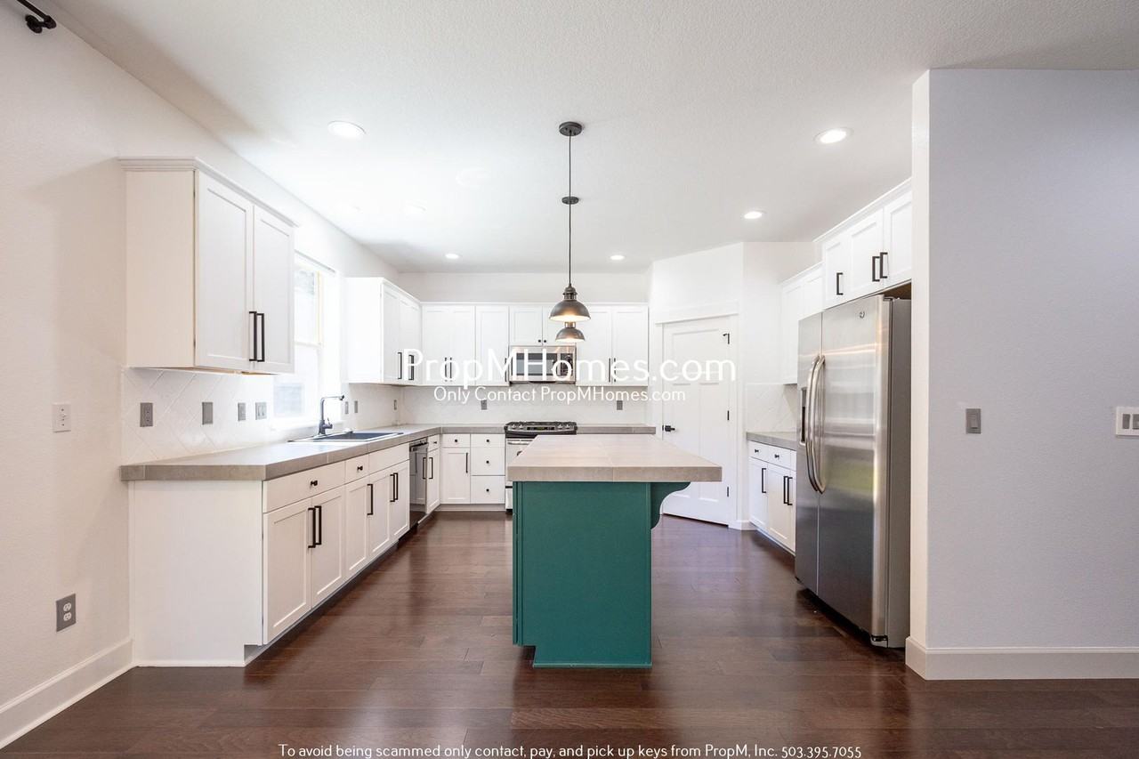 11774 Se Lincoln Heights St - Photo 5 of 27