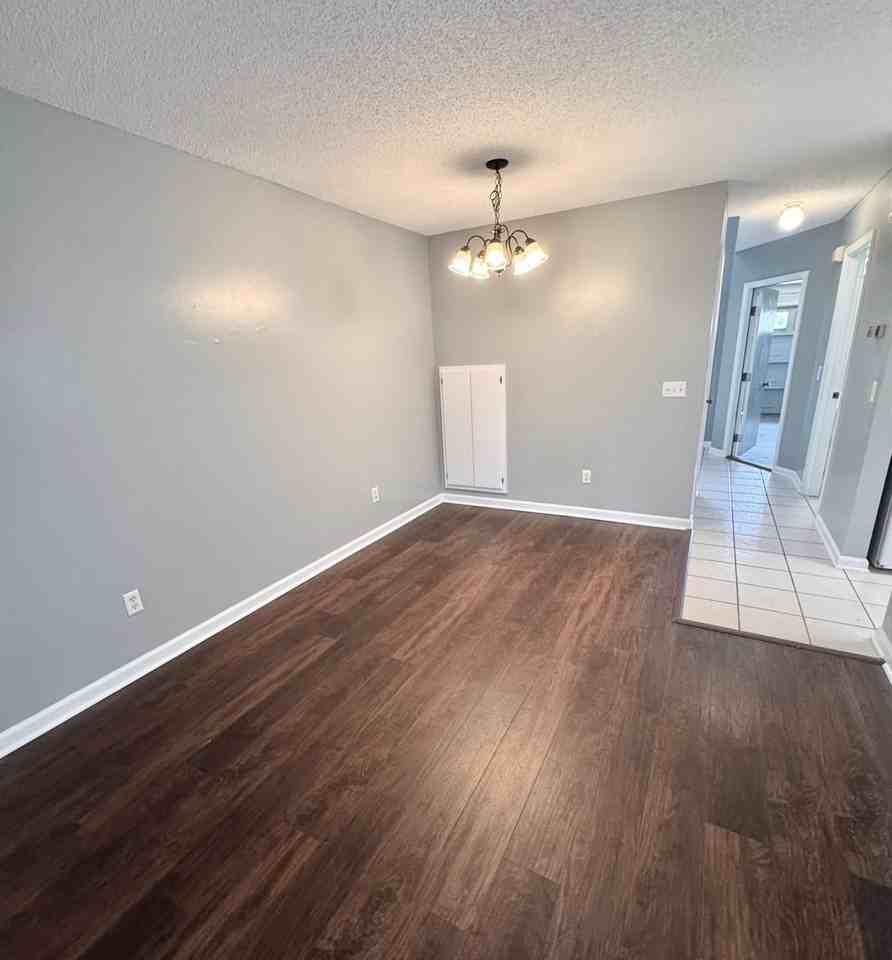 142 Commons Dr - Photo 6 of 24
