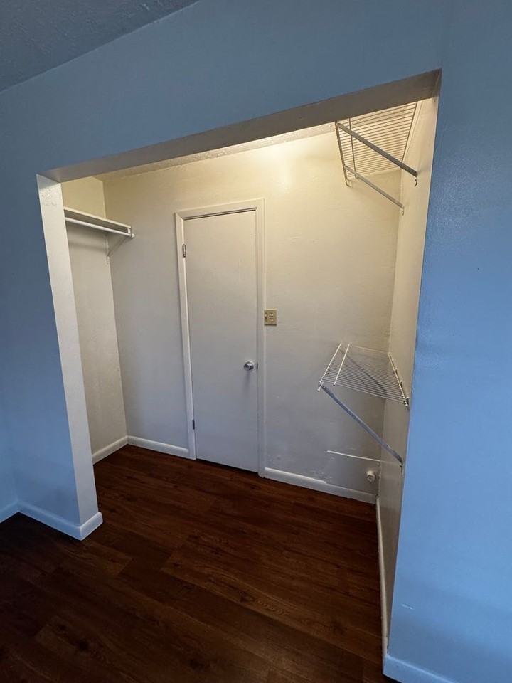 208 S Lakeshore Dr - Photo 7 of 10