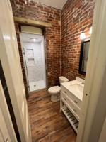 featured image of 109 W Ormsby Ave