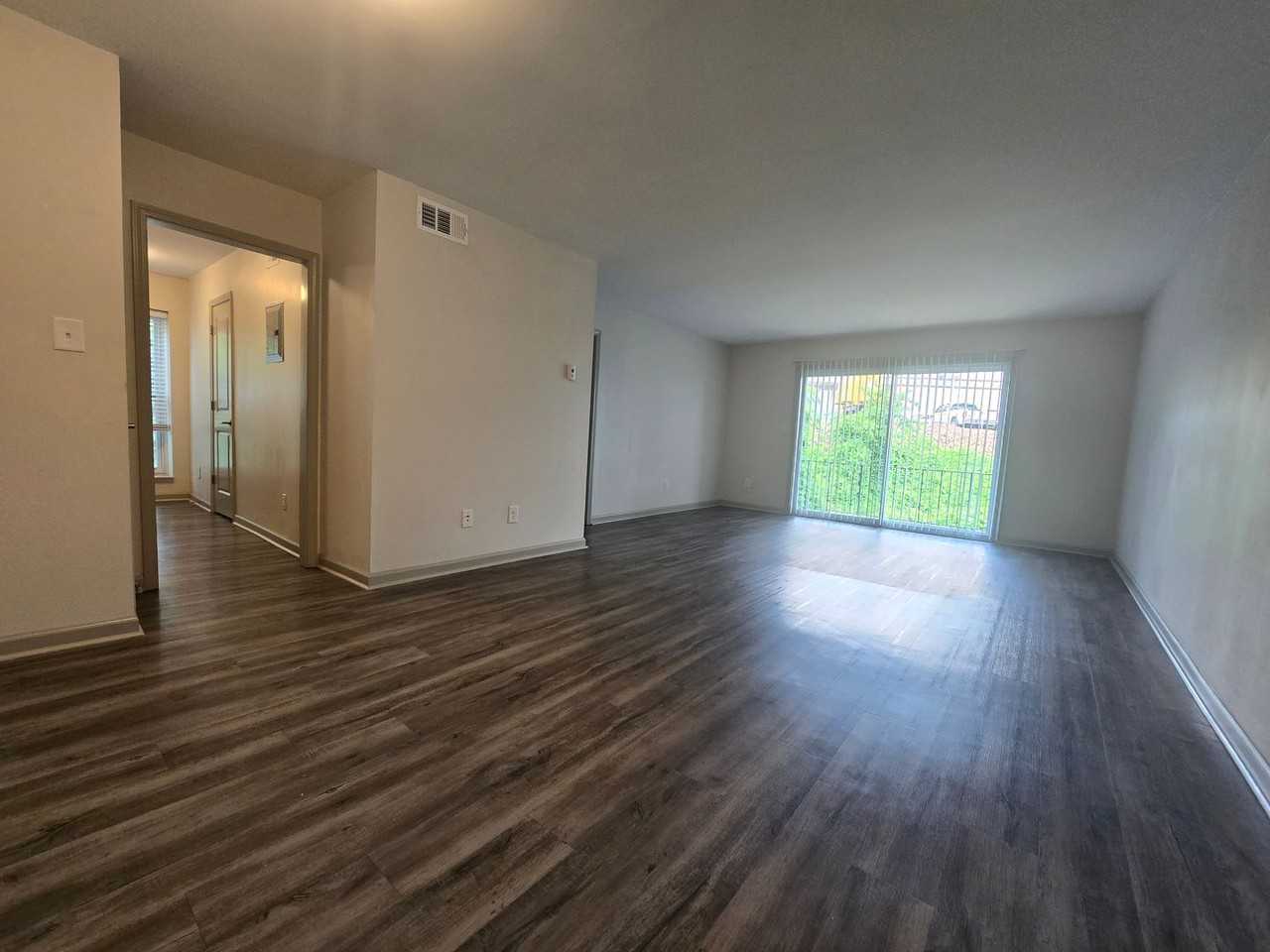 Chateau Montagne Apartments - Photo 3 of 13