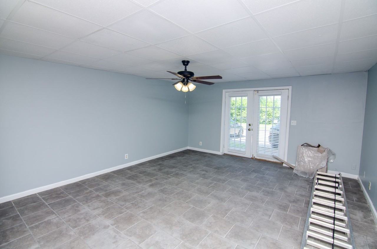 1041 1041 Harold Dr  - 1041 Harold Dr - Photo 3 of 10