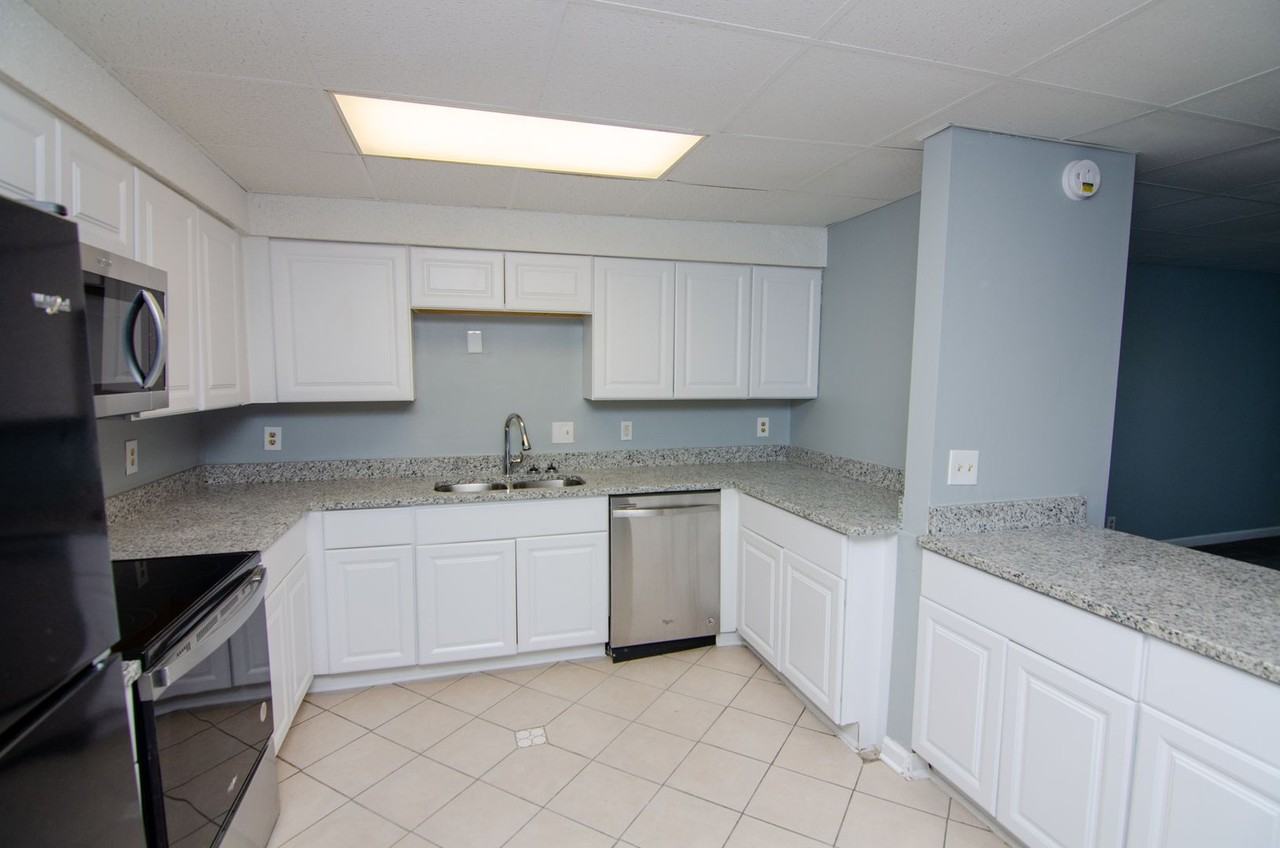1041 1041 Harold Dr  - 1041 Harold Dr - Photo 4 of 10