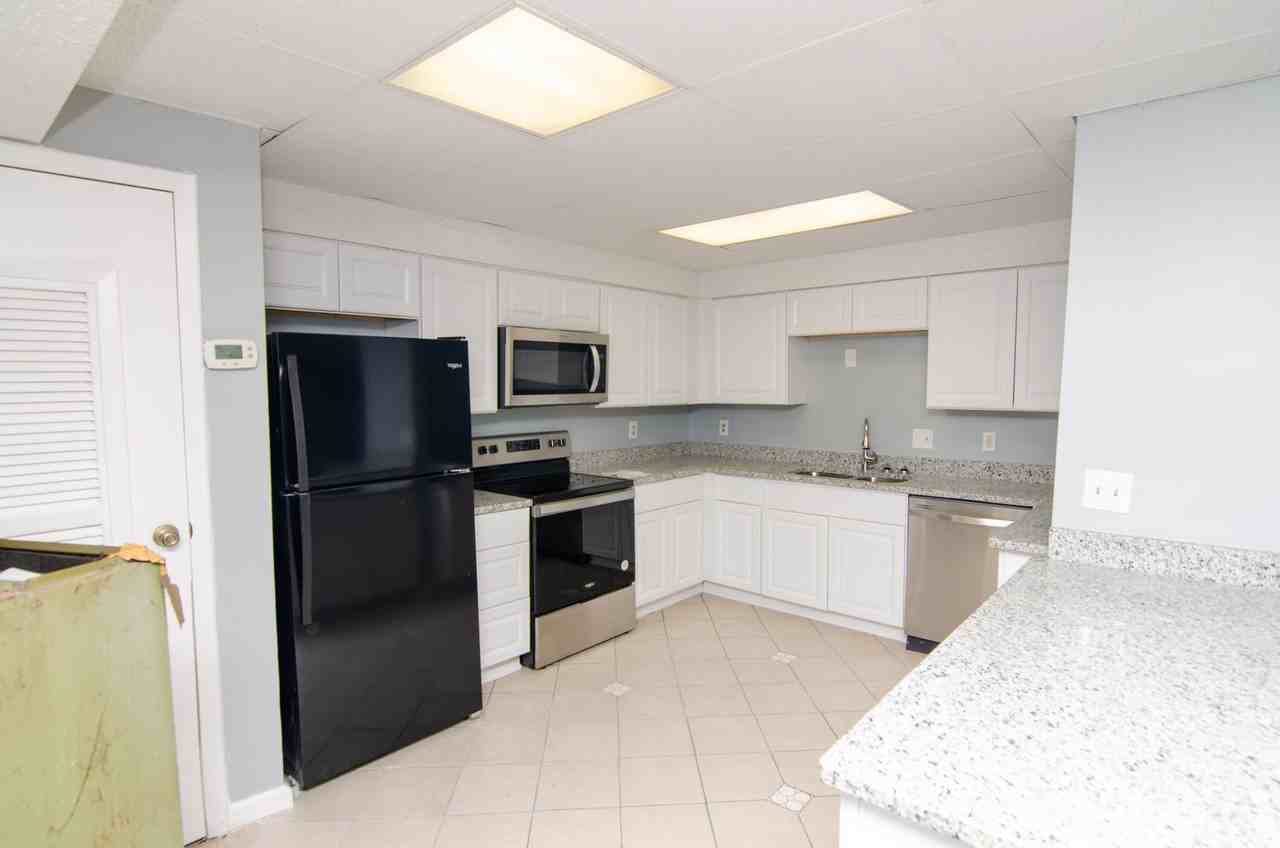 1041 1041 Harold Dr  - 1041 Harold Dr - Photo 5 of 10