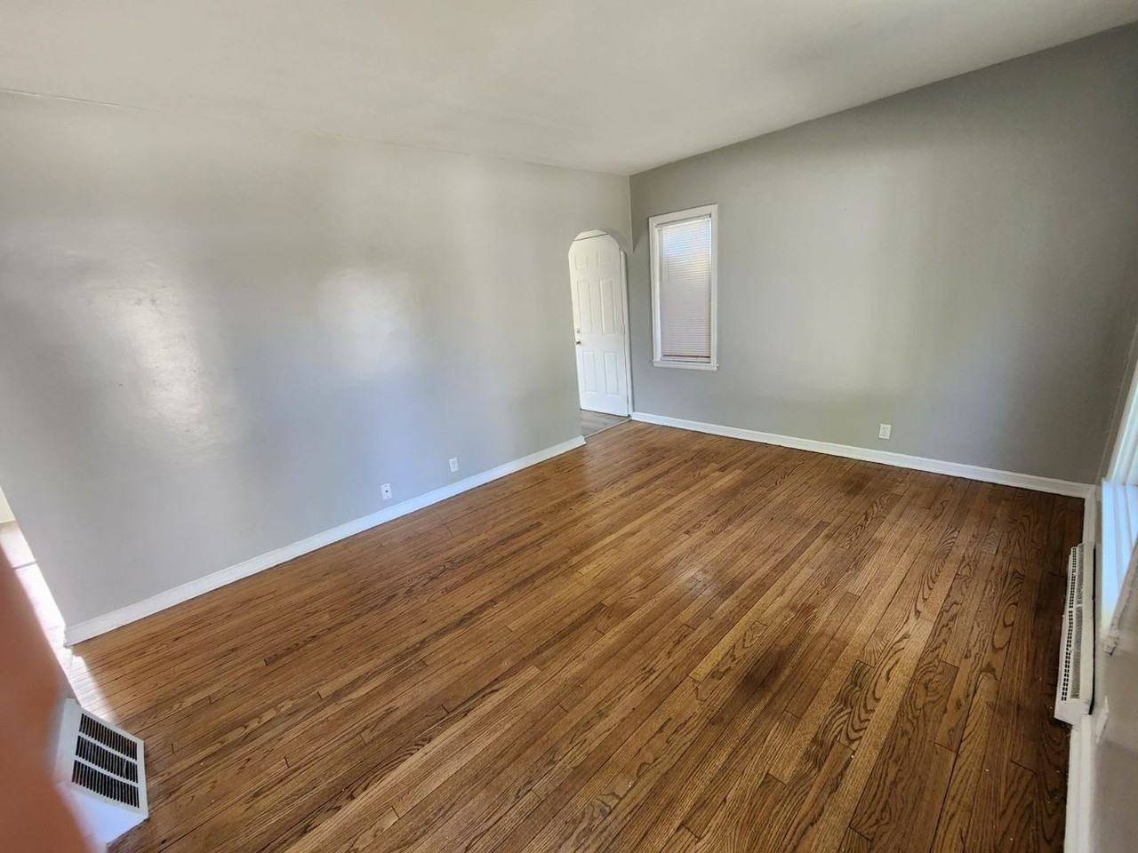 4747 N 21st St - Photo 2 of 11