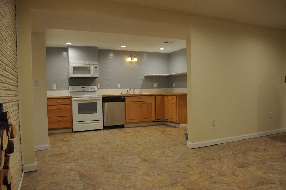 2707 N 6th St - Photo 2 of 23