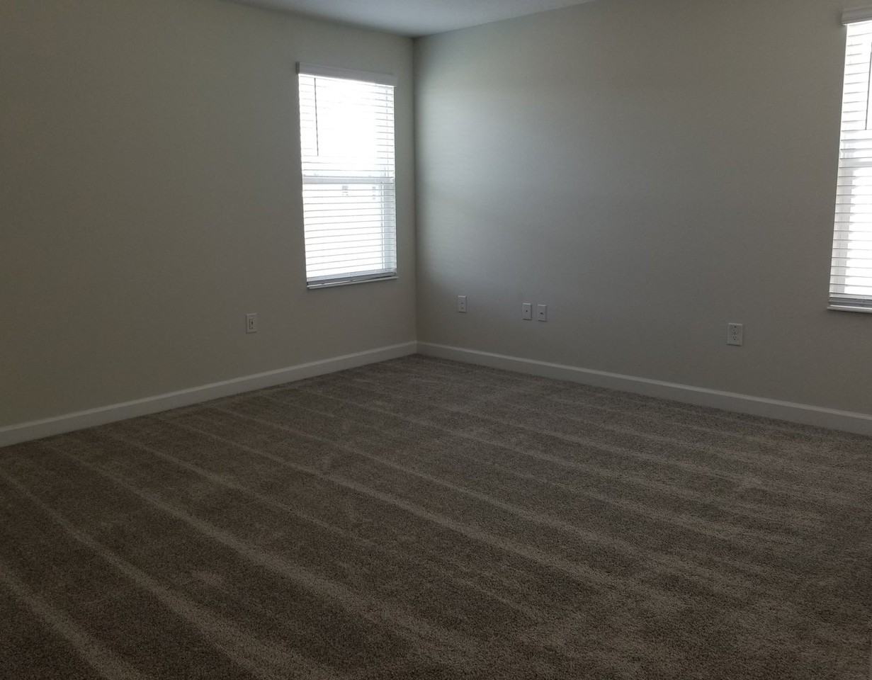 11142 Longleaf Woods Dr - Photo 6 of 13