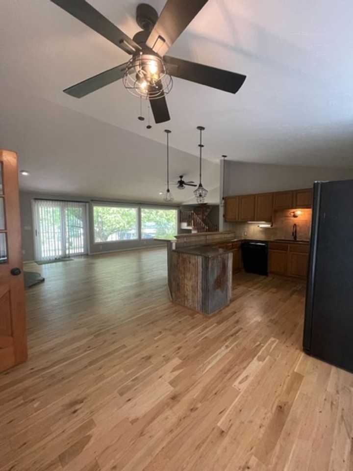 33940 County Line Dr - Photo 6 of 18