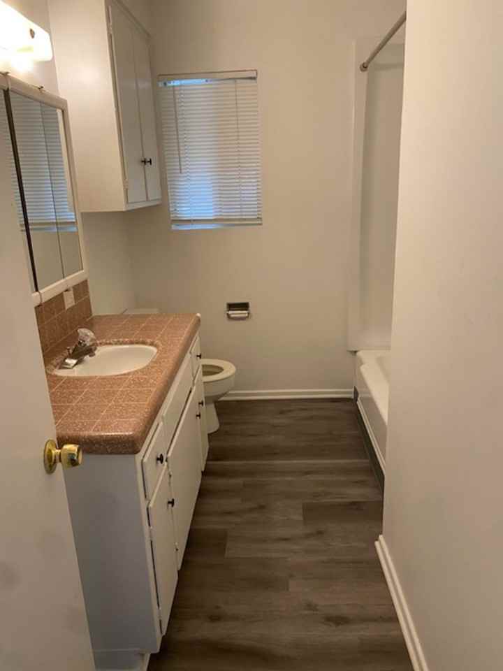 25836 Dartmouth St - Photo 7 of 10