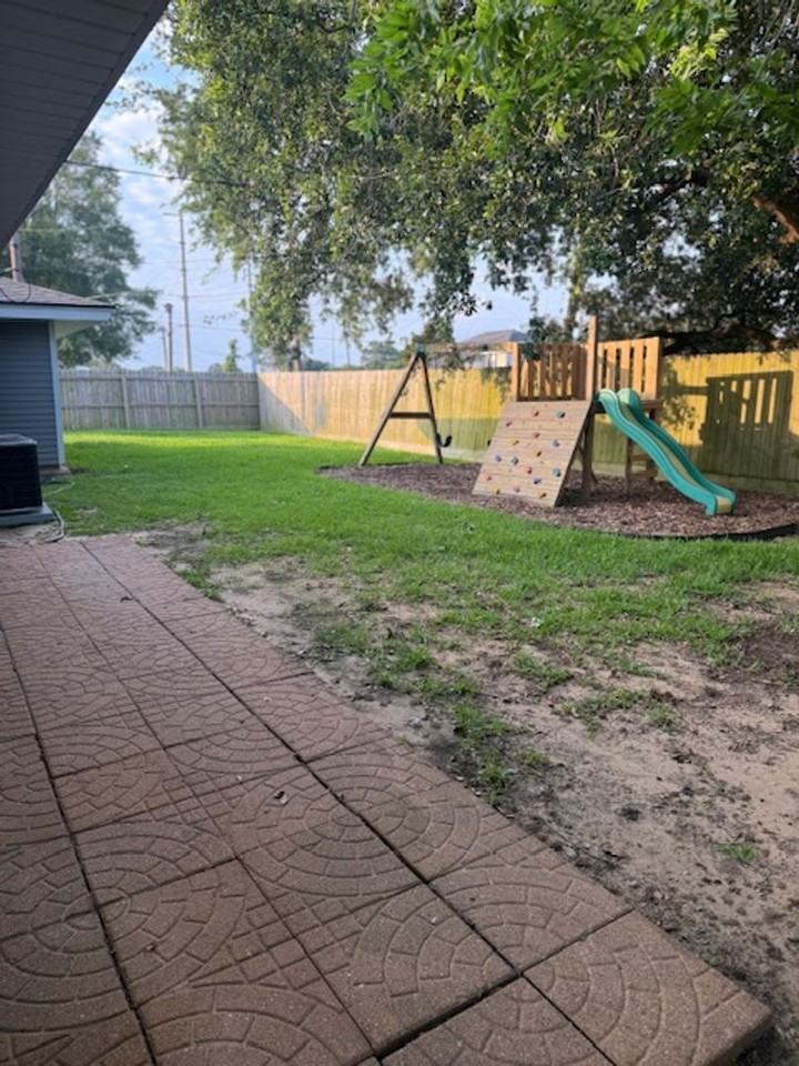 832 S 15th St - Photo 5 of 7