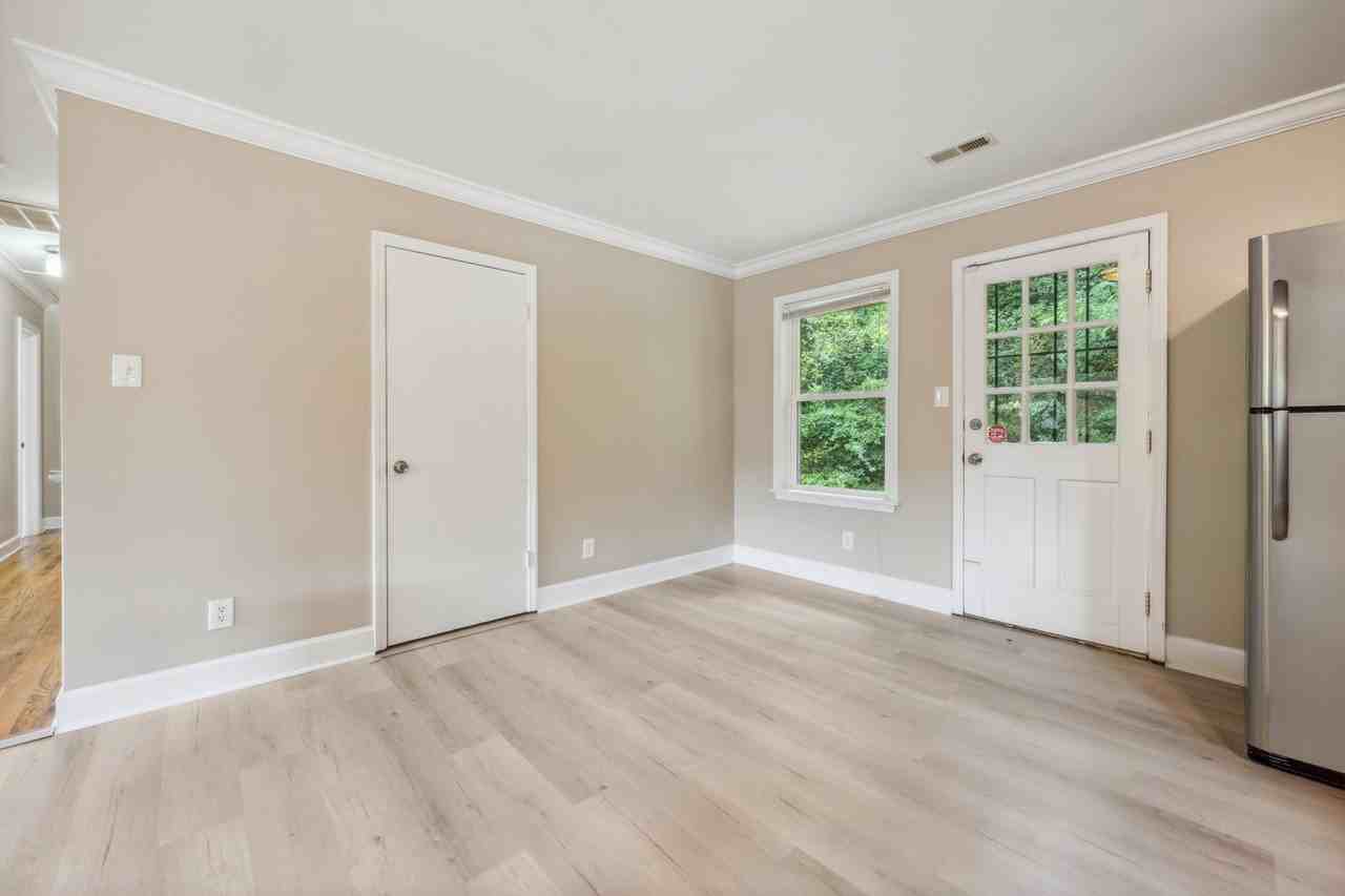 4 Zepher Pl - Photo 7 of 18