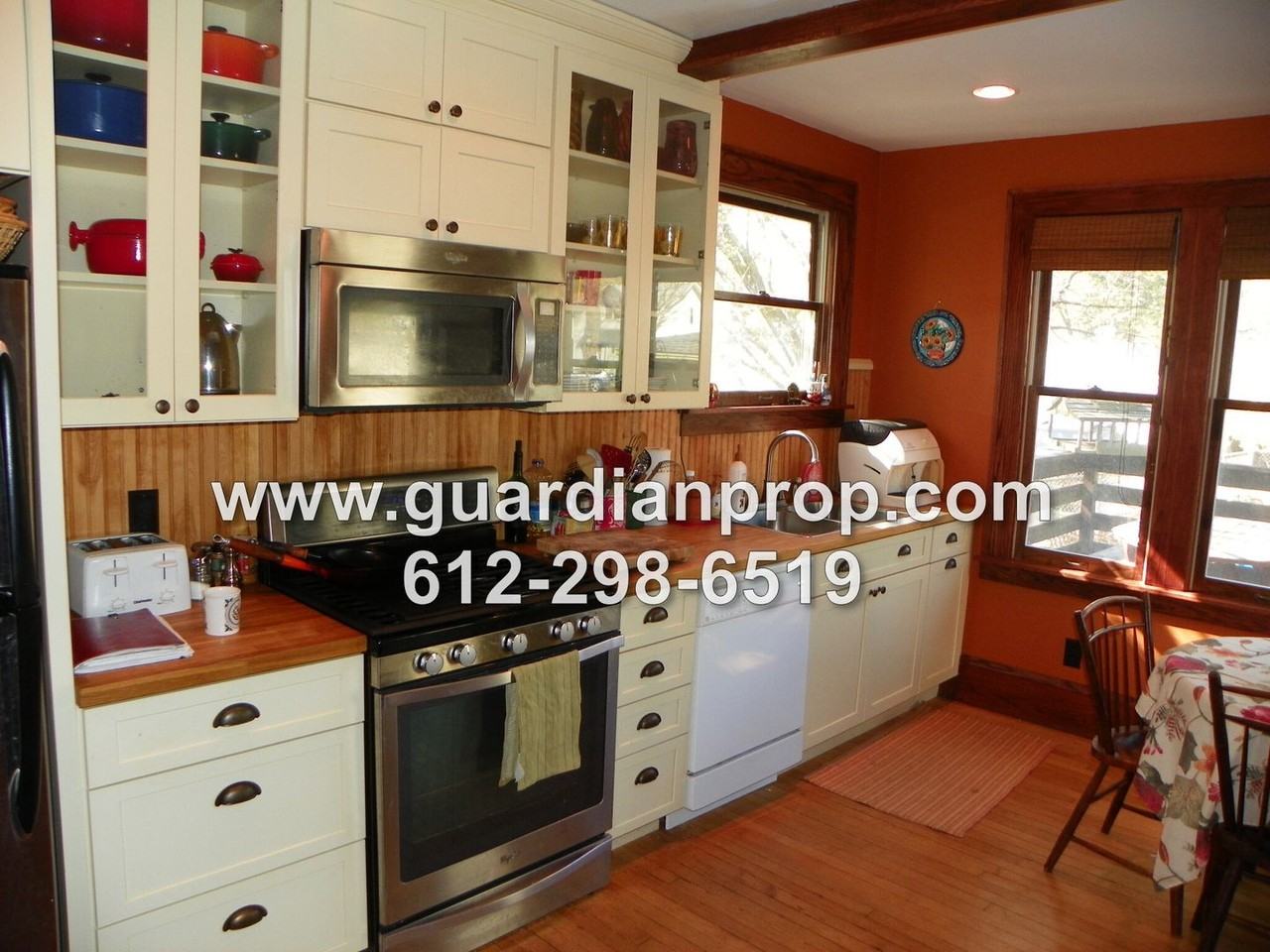 983 Edmund Ave - Photo 3 of 27