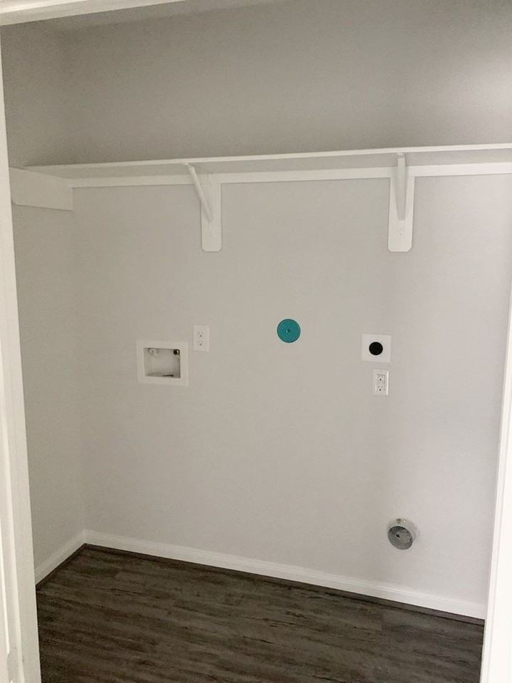 3902 Bennington St - Photo 5 of 19